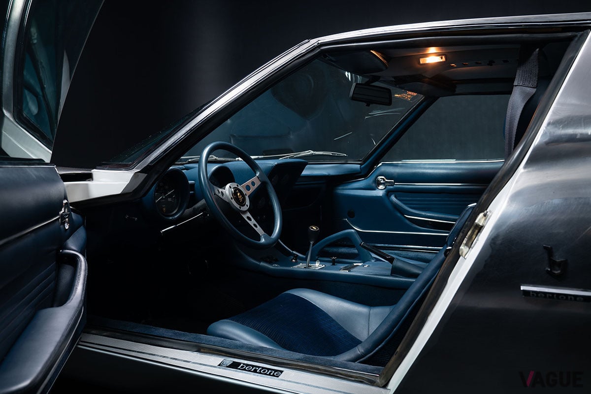 約2億3085万円で落札されたランボルギーニ「ミウラP400S」（C）2021 Courtesy of RM Sotheby's