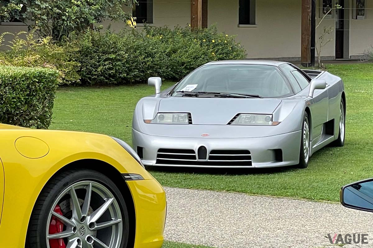ブガッティ「EB110」とポルシェ「911」
