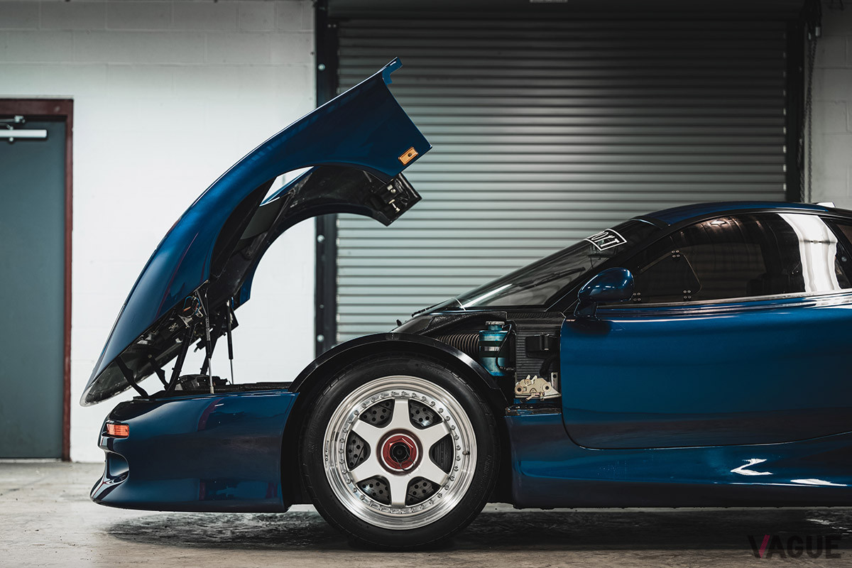 およそ2億円で落札されたジャガー「XJR-15」（C）2021 Courtesy of RM Sotheby's