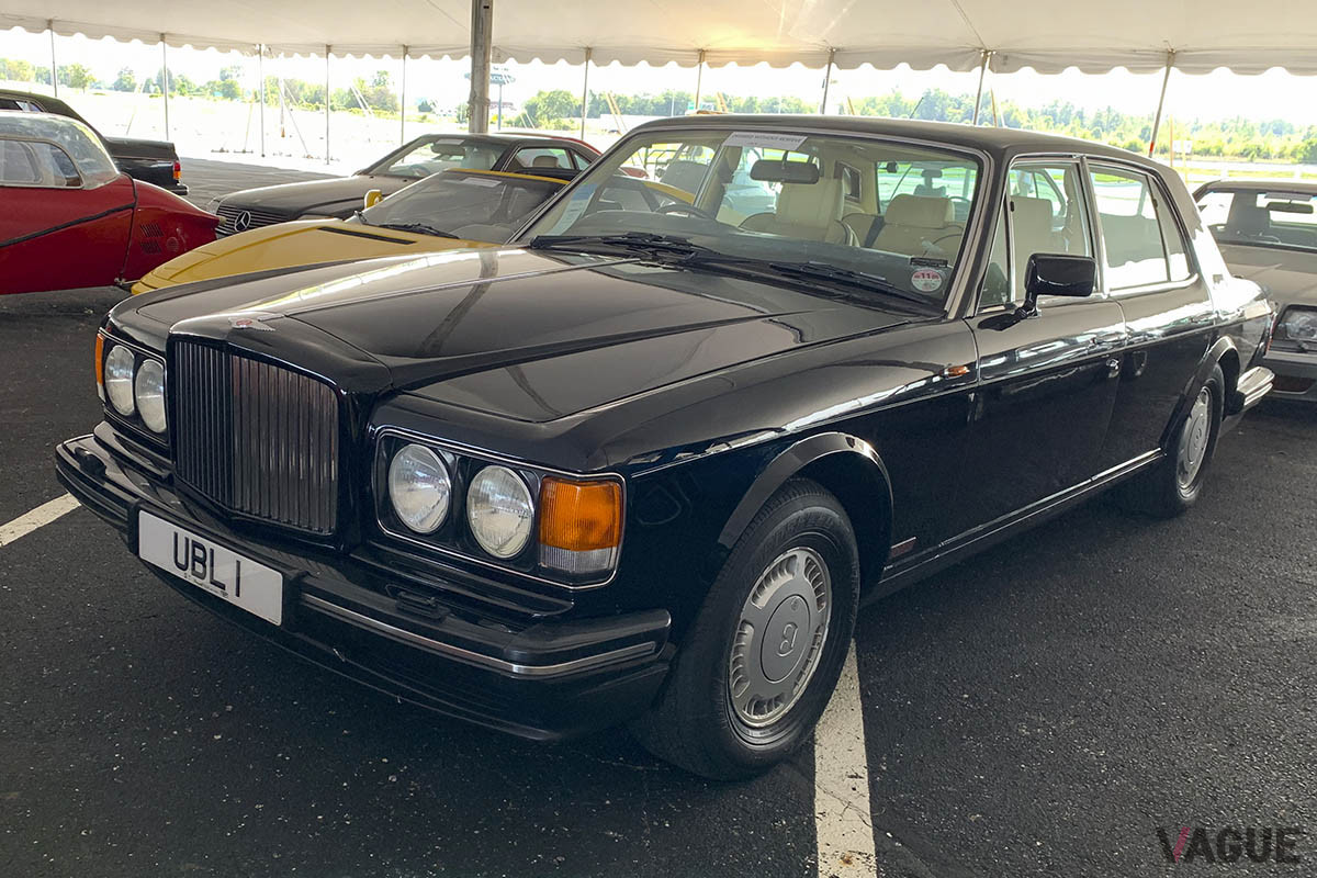 約104万円で落札されたベントレー「ターボR」（C）2021 Courtesy of RM Sotheby's