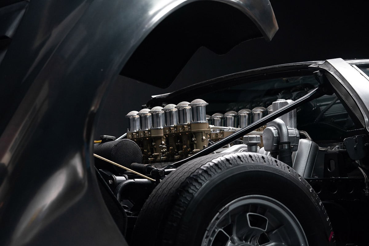 約2億3085万円で落札されたランボルギーニ「ミウラP400S」（C）2021 Courtesy of RM Sotheby's