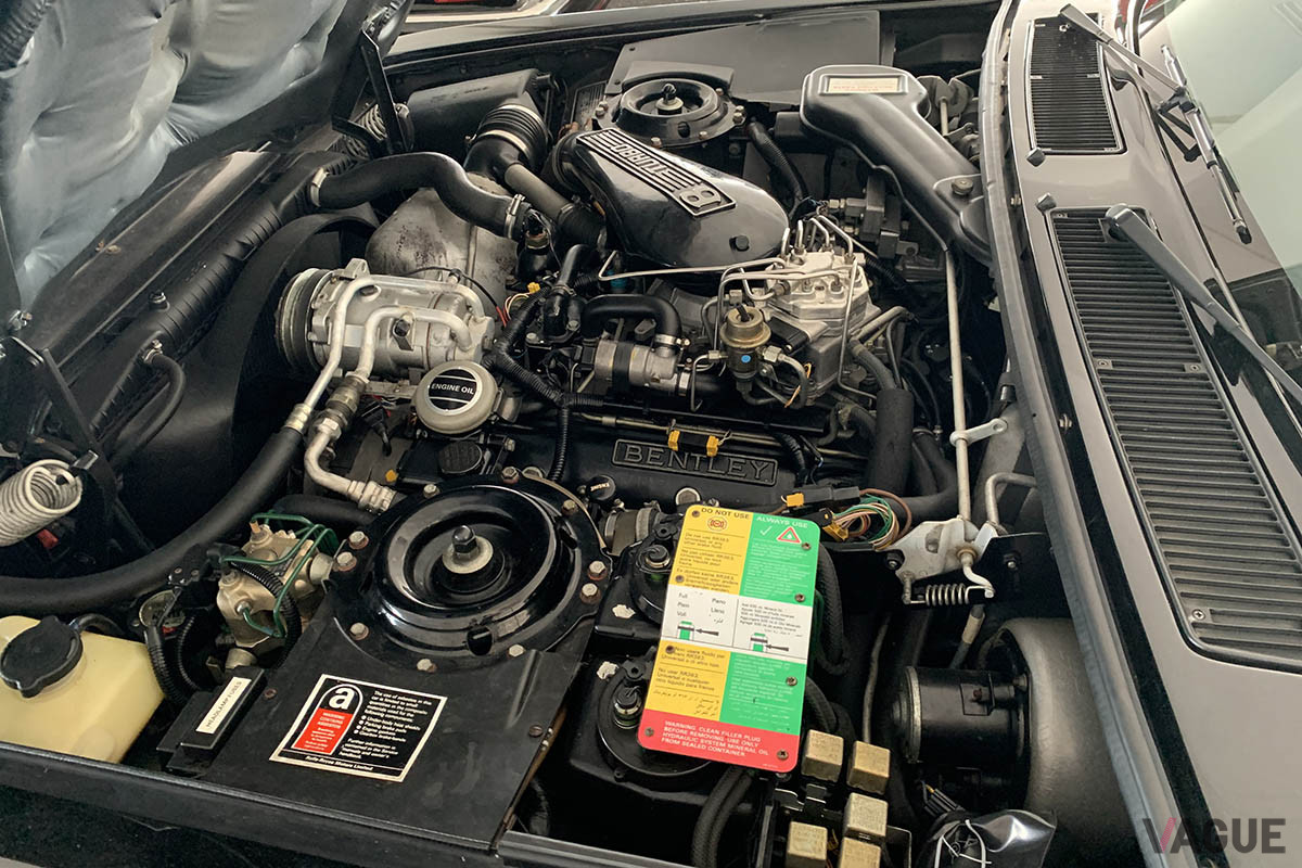 約104万円で落札されたベントレー「ターボR」（C）2021 Courtesy of RM Sotheby's