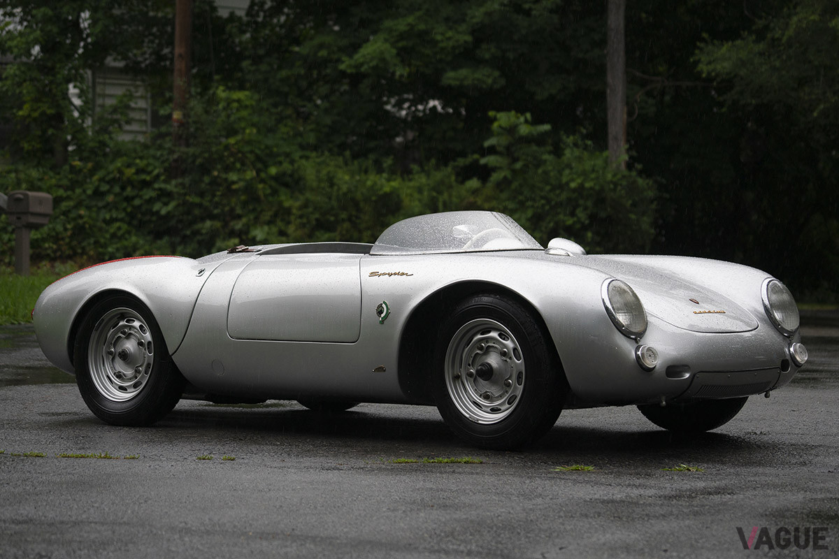 約4億1700万−4億6170万円というエスティメートが付けられていた1955年製ポルシェ「550スパイダー」（C）2021 Courtesy of RM Sotheby's