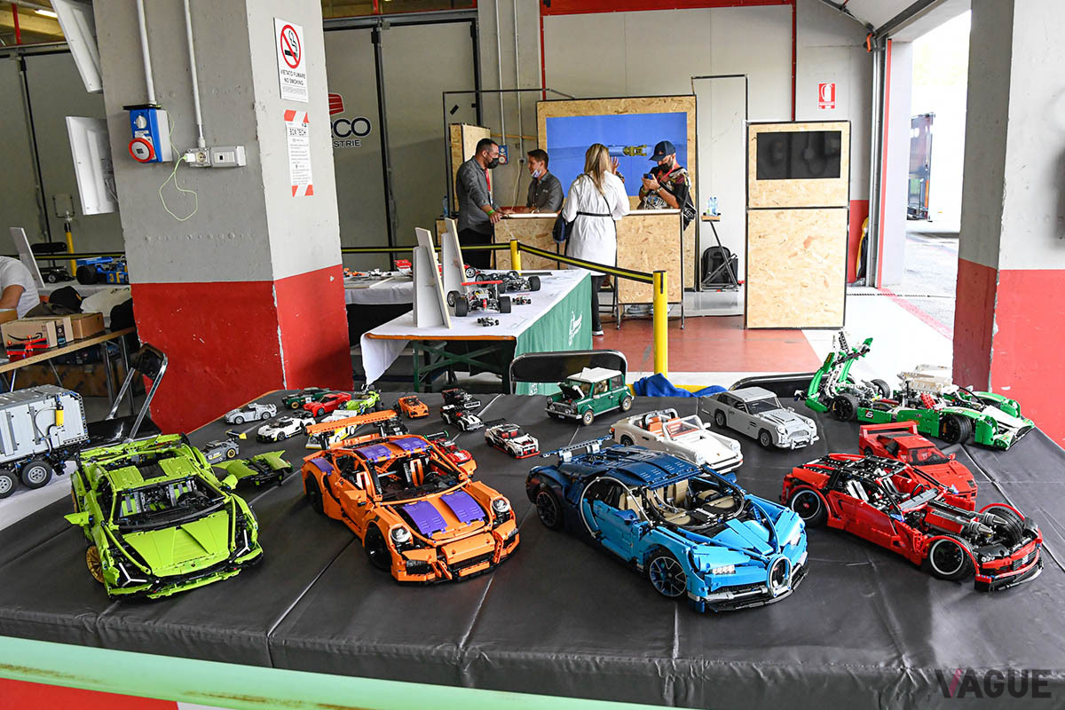 レゴで組み立てたミニカー