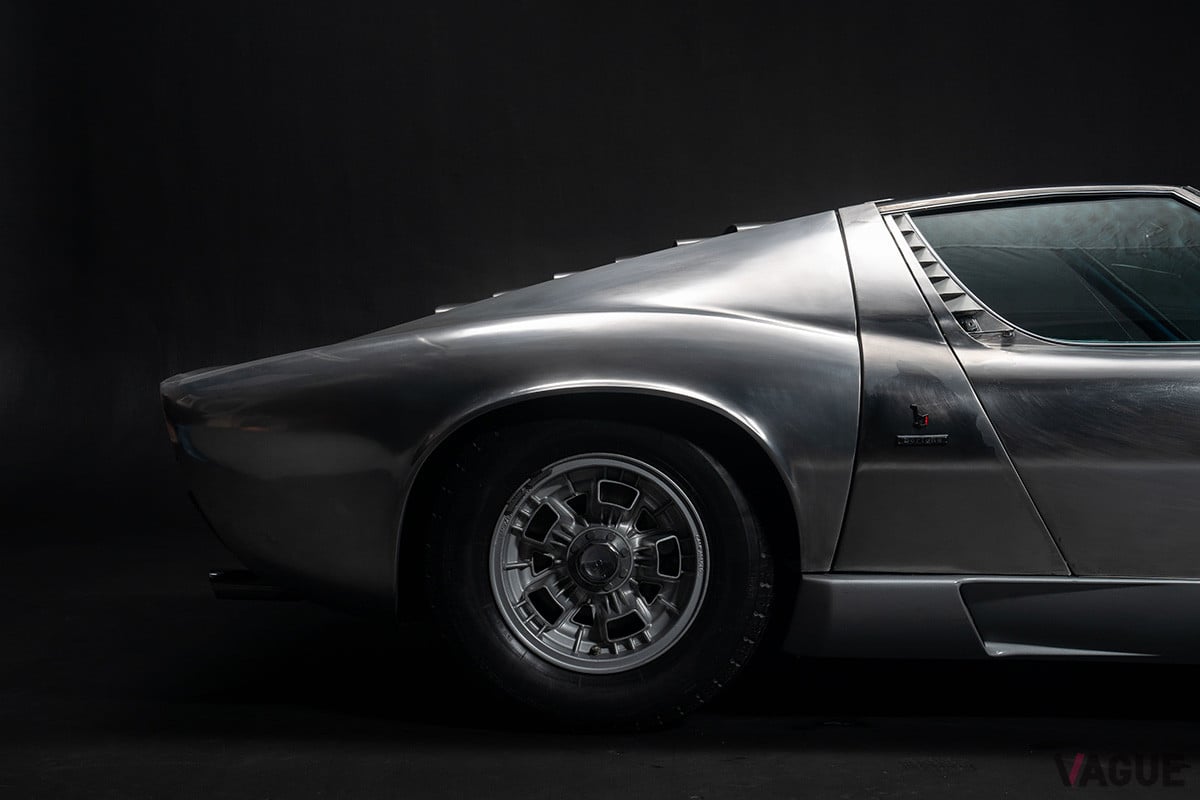 約2億3085万円で落札されたランボルギーニ「ミウラP400S」（C）2021 Courtesy of RM Sotheby's