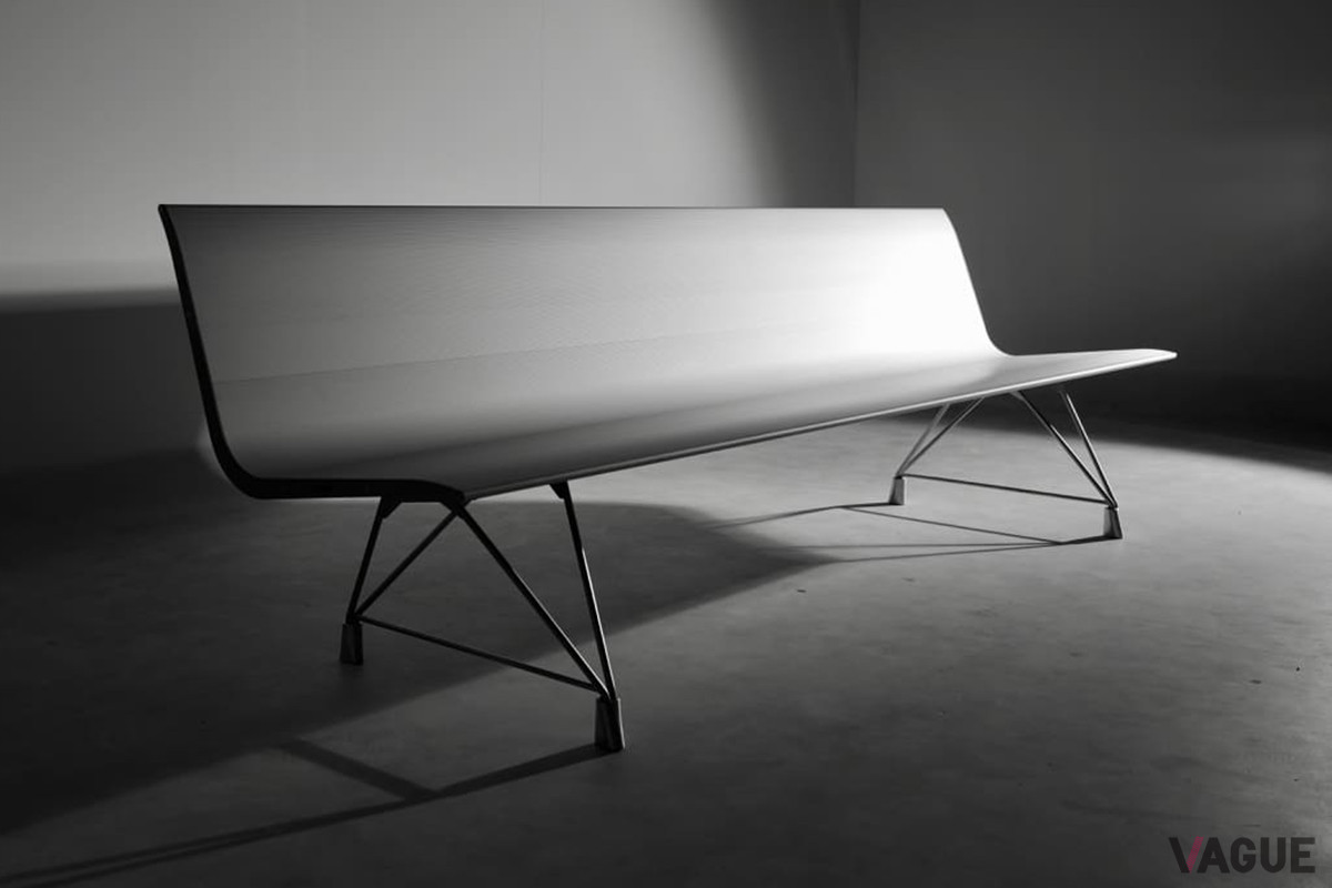 背もたれがあるAeroは、2−7人掛までのサイズがある