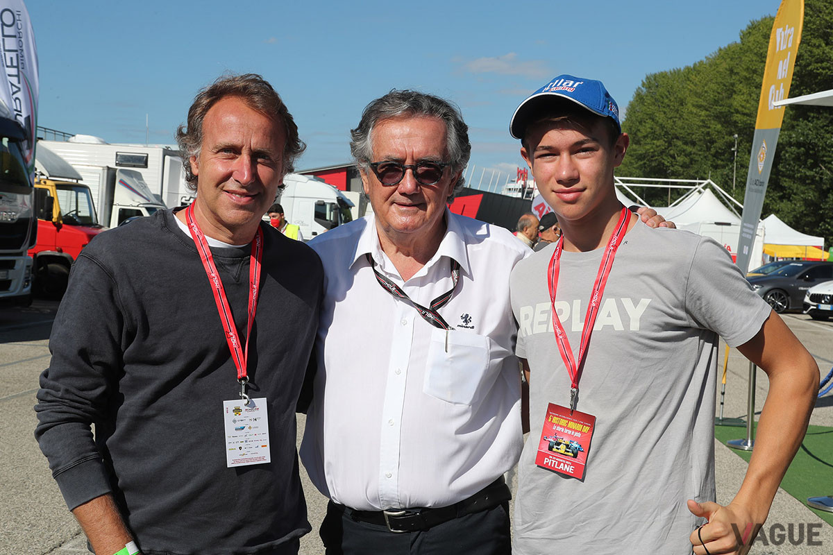 左からルカ・バドエル、ジャンカルロ・ミナルディ、バドエルの息子のブランド