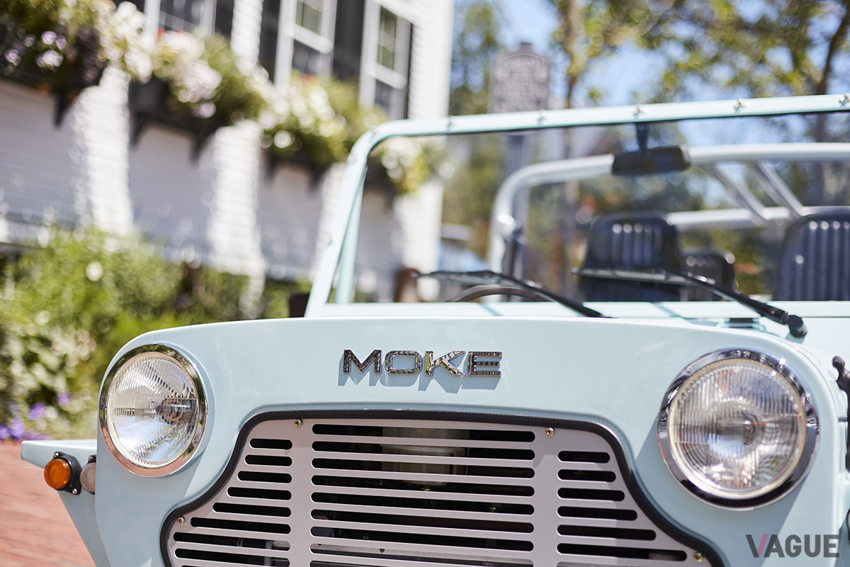 実は2017年以来、イギリスのMOKE International Limited社によって、オリジナルの「MOKE」の商標が所有され、エンジン搭載車両が生産されていた