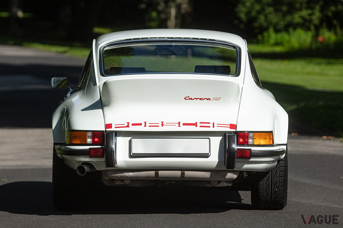 およそ6135万円で落札されたポルシェ「911カレラRS 2.7ツーリング」（C）2021 Courtesy of RM Sotheby's