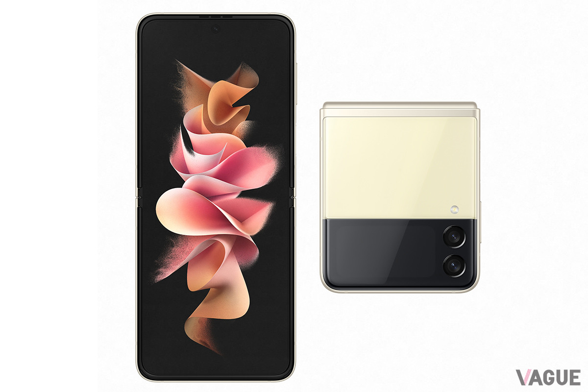 化粧品のコンパクトケースのように折りたためる約184gの「Galaxy Z Flip3 5G」。開けば、約6.7インチというスマホとしてはなかなかの“大画面”が現れる