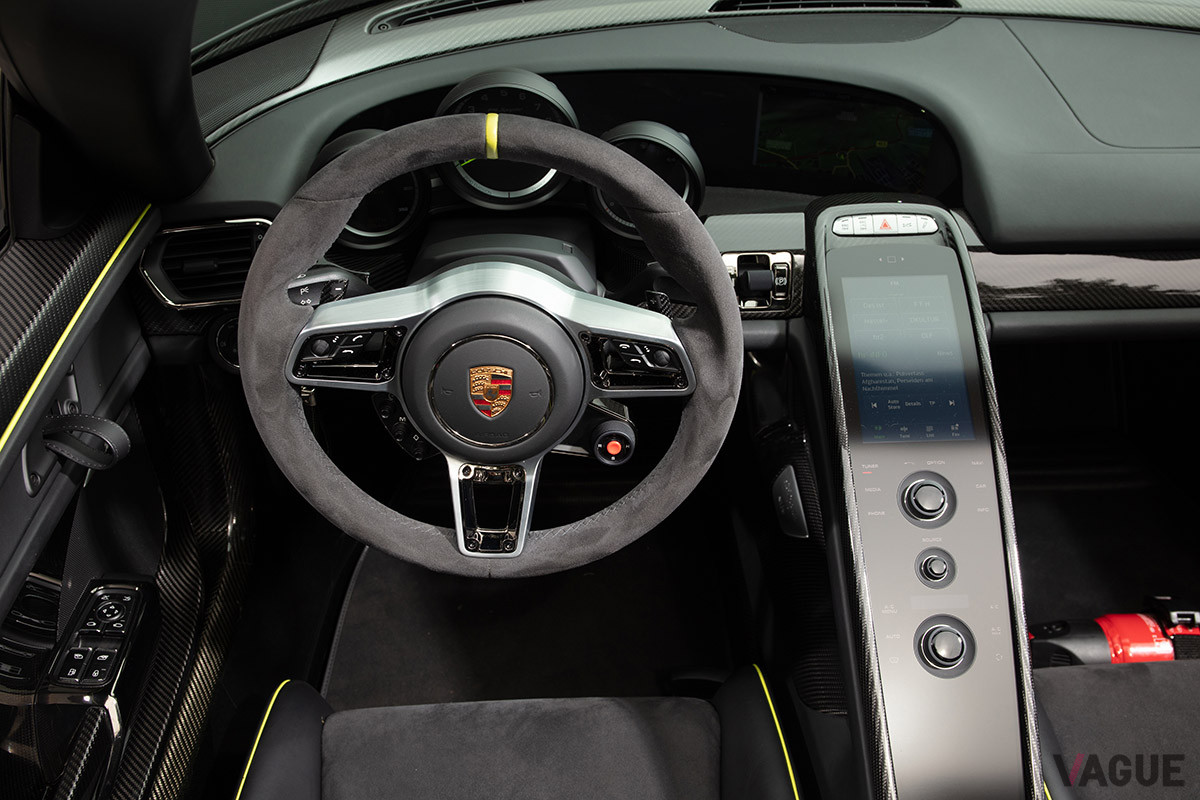 およそ1億7000万円で落札されたポルシェ「918スパイダー・ヴァイザッハ」（C）2021 Courtesy of RM Sotheby's