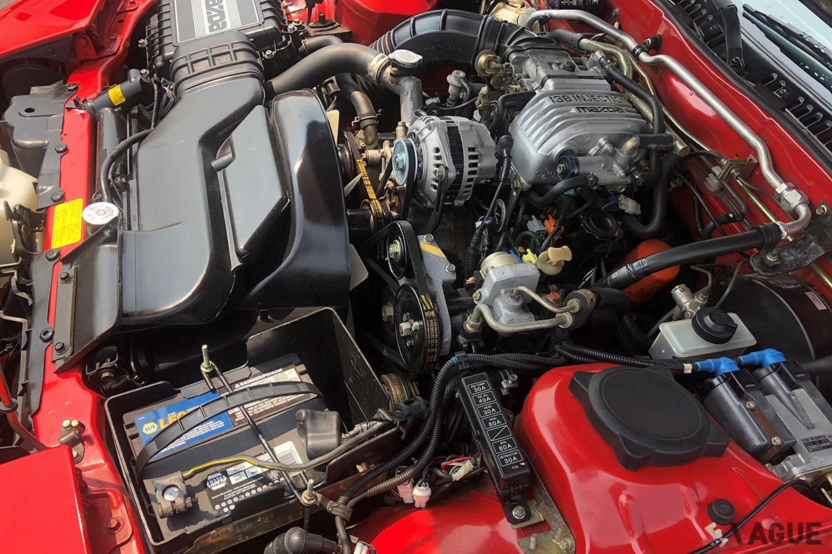 177万円で落札されたマツダ「RX-7カブリオレ」（C）2021 Courtesy of RM Sotheby's