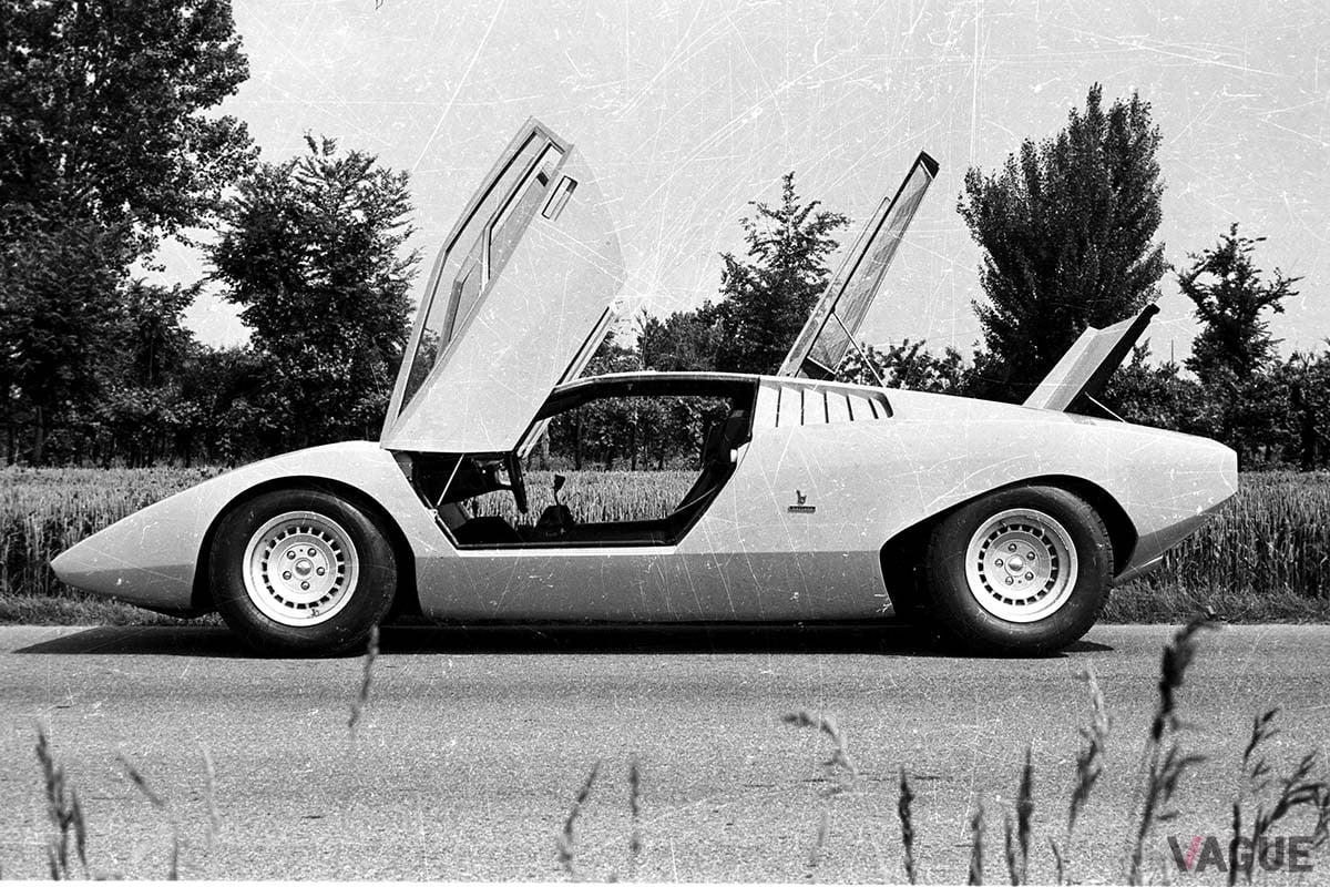 1971年3月11日に開幕したジュネーヴ・ショーに出品されたオリジナルの「カウンタックLP500」