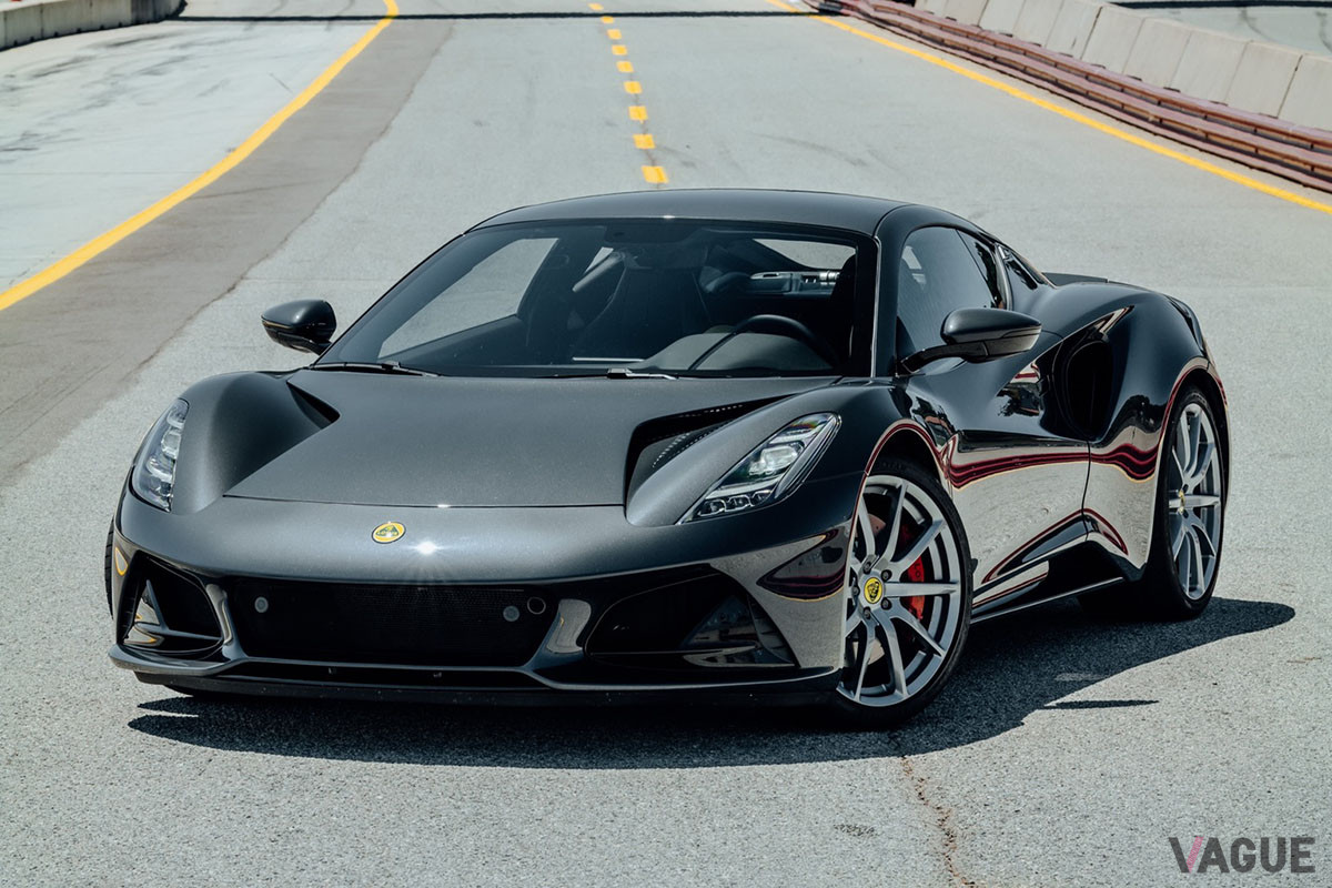 「エミーラV6ファーストエディション」の車両価格は1353万円（消費税込）