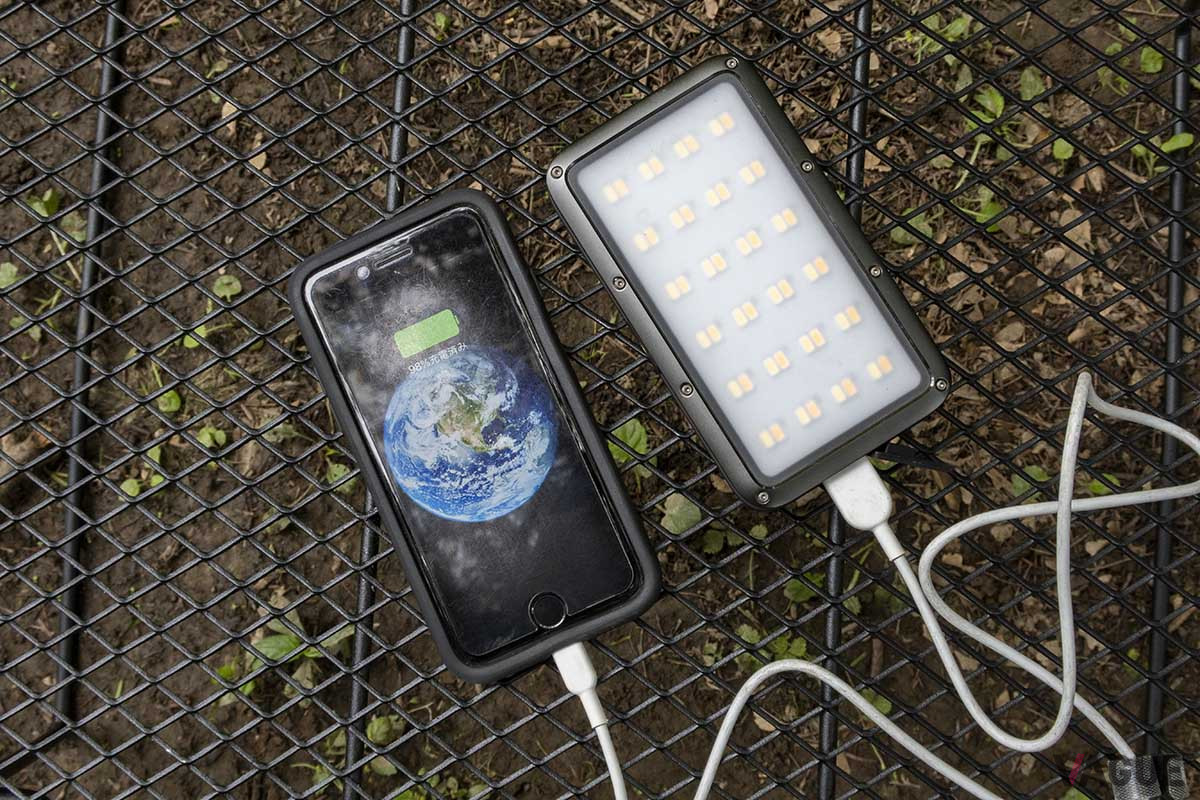 スマホの充電も可能
