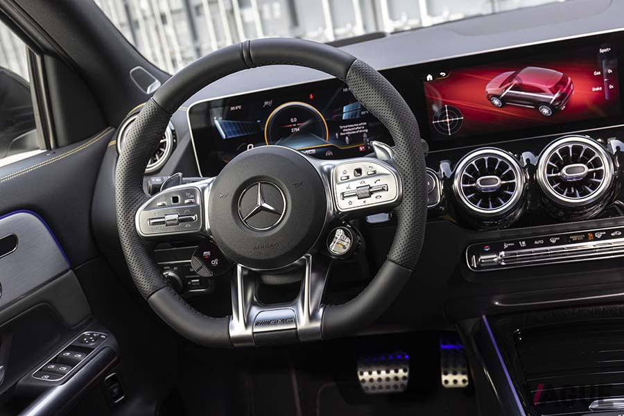 メルセデスAMG「GLA 45S 4MATIC+」のインパネ