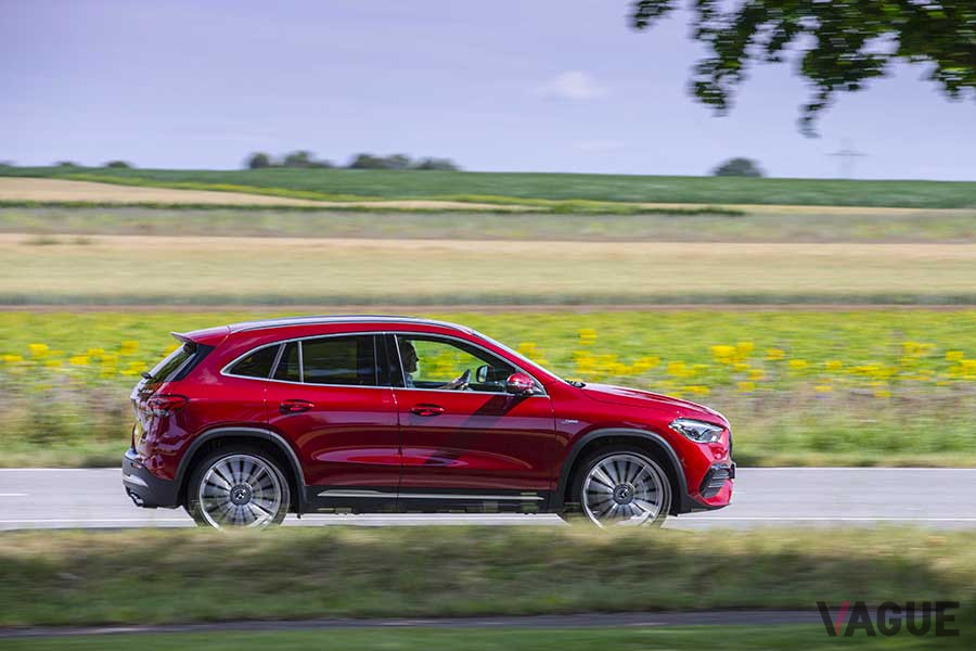 メルセデスAMG「GLA 35 4MATIC」
