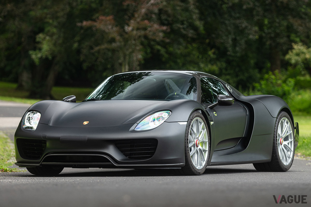 およそ1億7000万円で落札されたポルシェ「918スパイダー・ヴァイザッハ」（C）2021 Courtesy of RM Sotheby's