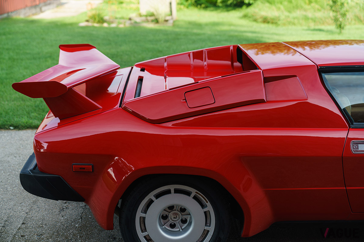 およそ940万円で落札されたランボルギーニ「ジャルパP350」（C）2021 Courtesy of RM Sotheby's