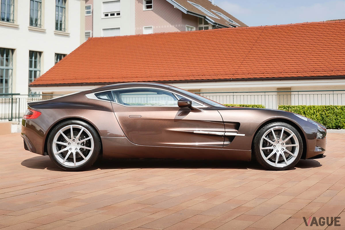 約2億800万円で落札されたアストンマーティン「One-77」（C）2021 Courtesy of RM Sotheby's
