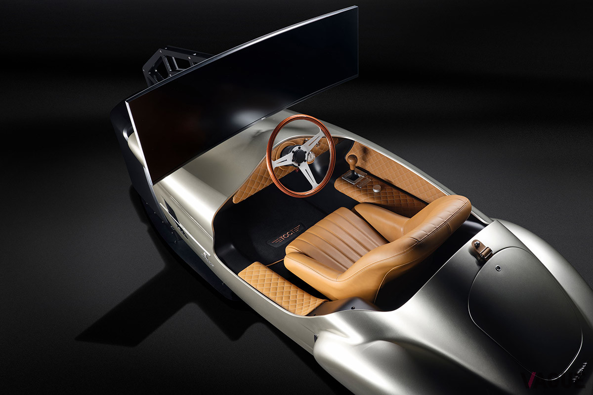 約2300万円で落札された「ピニンファリーナ・レジェンダ eクラシック・シミュレーター」（C）2021 Courtesy of RM Sotheby's