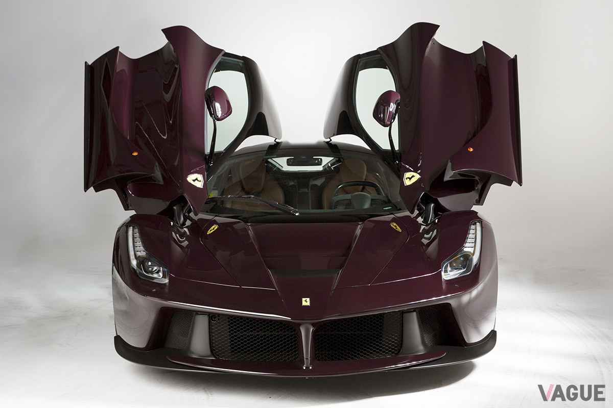 214万2500ポンド（約3億2800万円）で落札された「ラ フェラーリ」（C）2021 Courtesy of RM Sotheby's