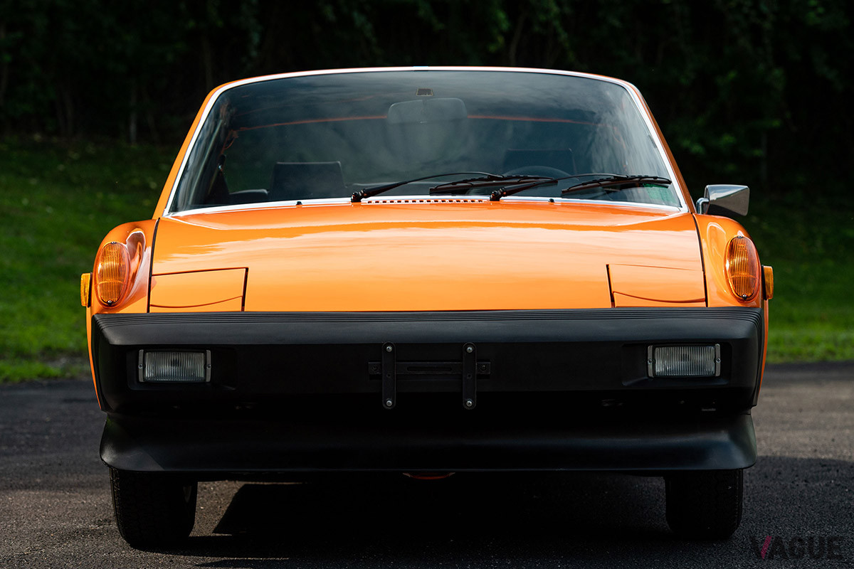 6万6000ドルで落札された1975年製ポルシェ「914 2.0」（C）2021 Courtesy of RM Sotheby's