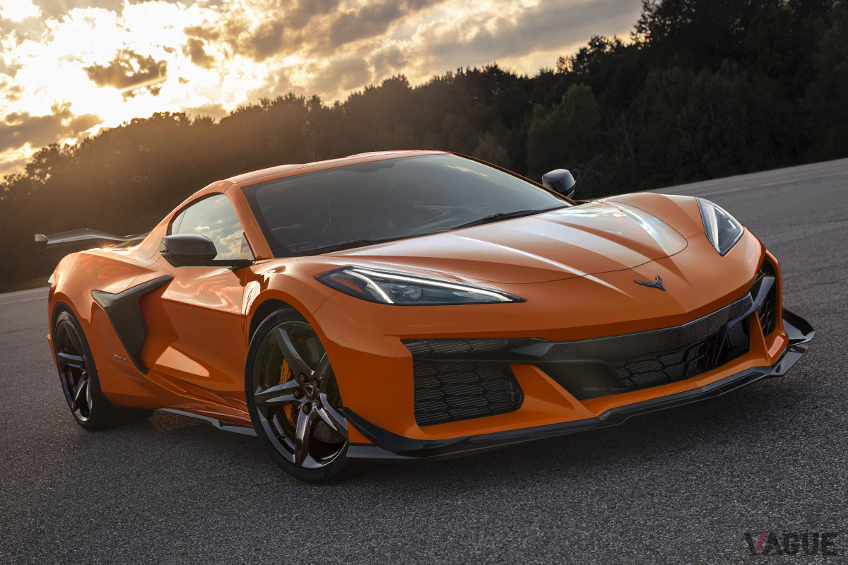 「Z07パフォーマンスパッケージ」には、大型フロントスプリッター、フロントコーナーカナードが装着される