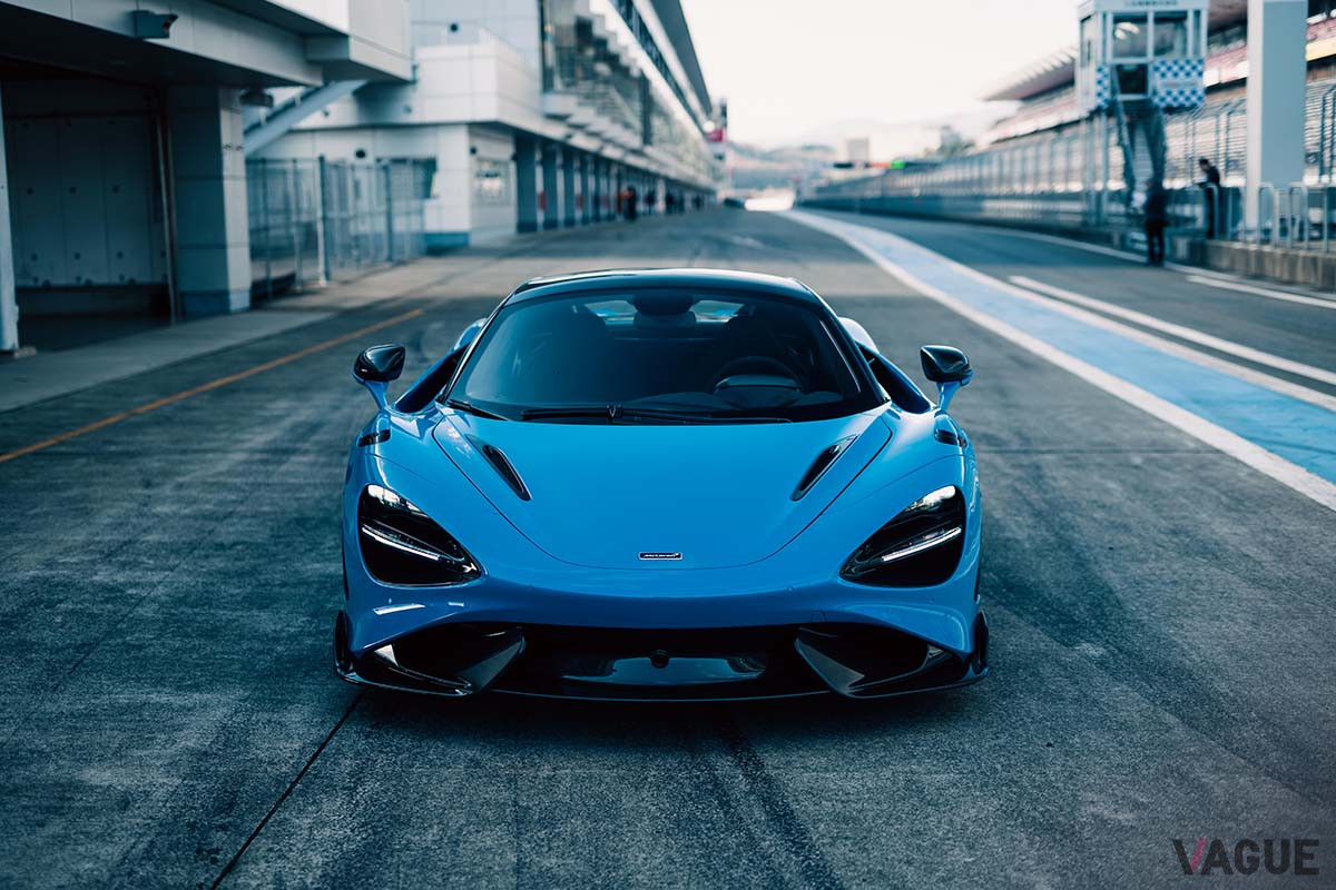 「765LTスパイダー」のフロントノーズは、「720S」より48mm長い