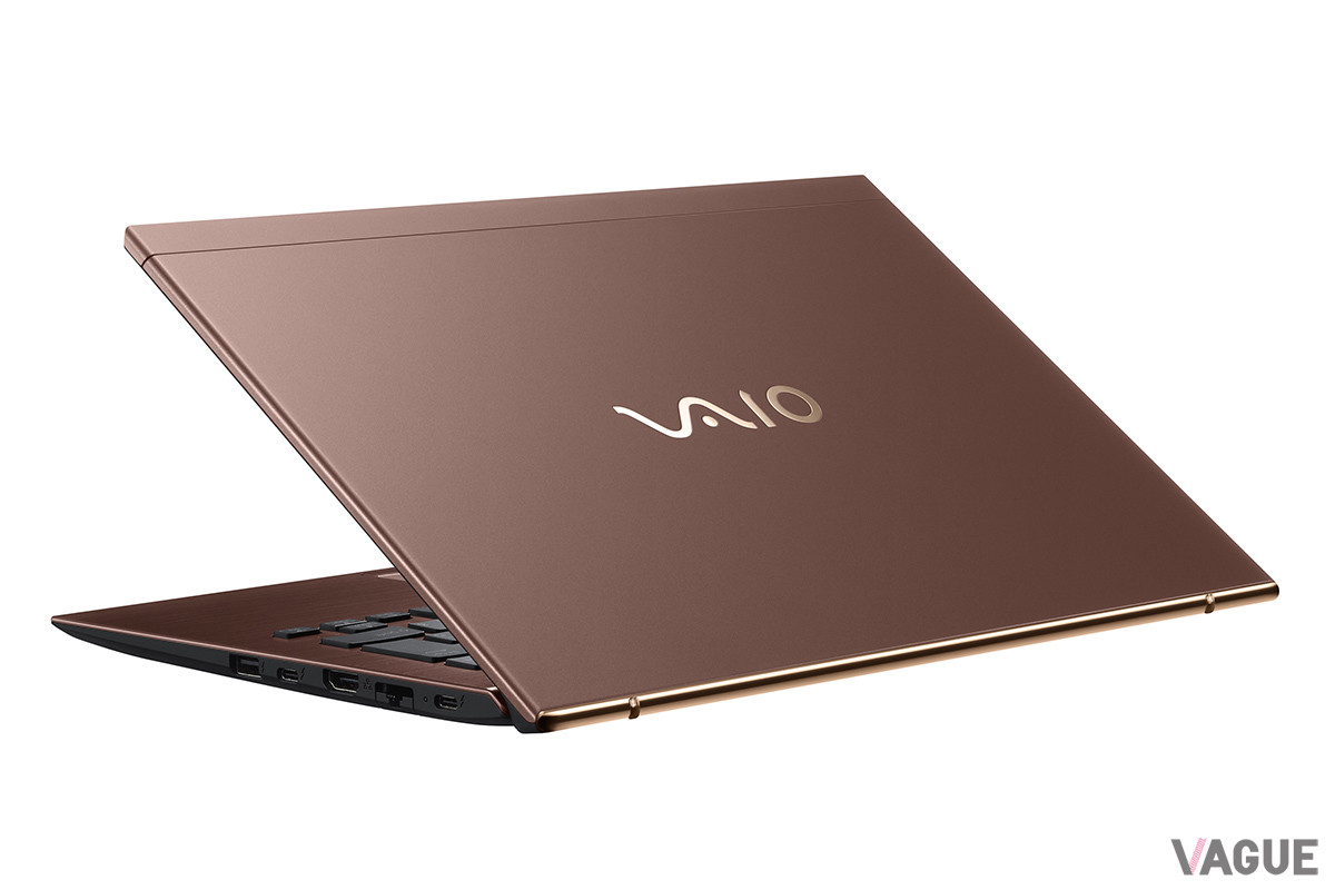 「VAIO SX14」のディスプレイは、14インチのフルHD、4K液晶、タッチパネル（フルHD）のなかから選択可能だ