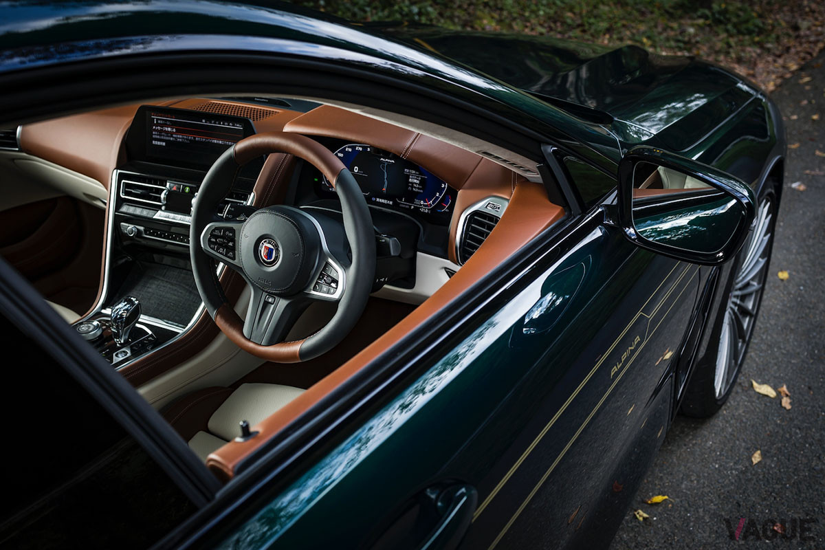 メーターパネルは、アルピナ独自のカスタマイズが施されており、メーターには専用のフォントやカラーを使っている（C）タナカヒデヒロ