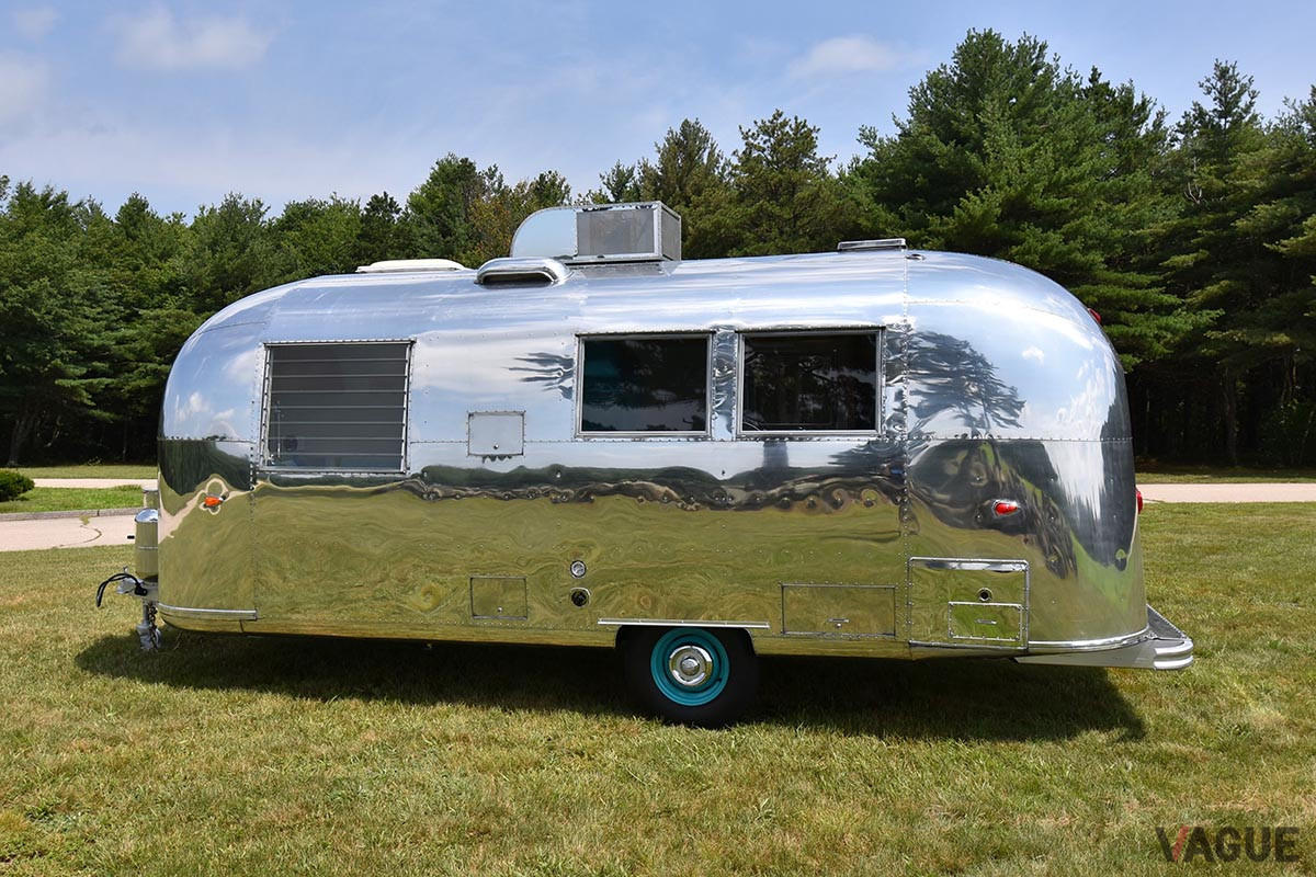 1964年製のエアストリームのハンマープライスは、8万9125ドル（邦貨換算約1012万円）だった（C）2021 Courtesy of RM Sotheby's