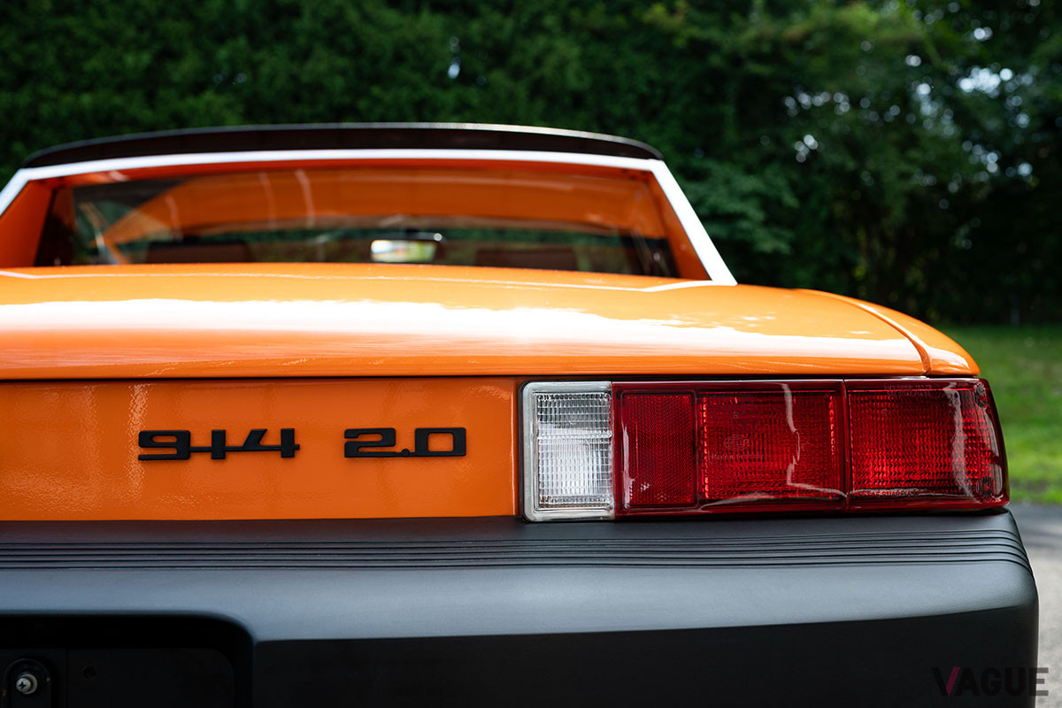 6万6000ドルで落札された1975年製ポルシェ「914 2.0」（C）2021 Courtesy of RM Sotheby's