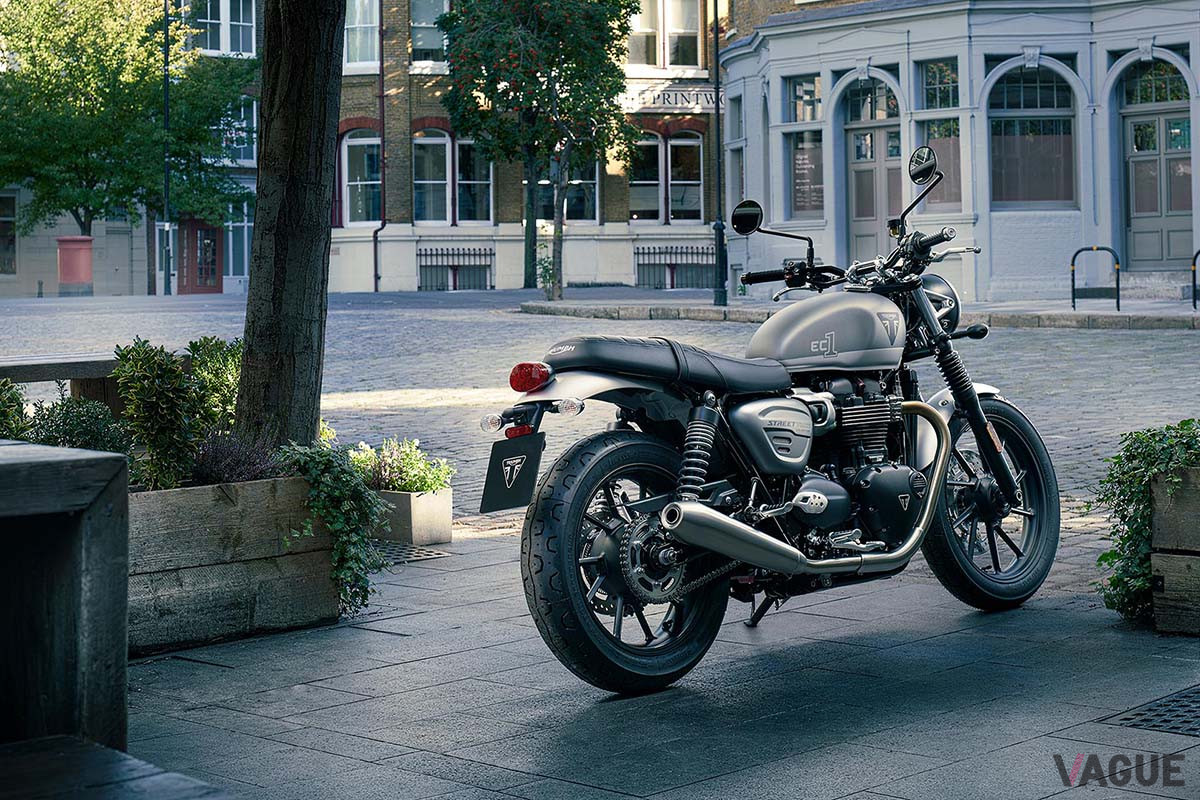 ロンドン・イーストエンドのカスタムクラシックバイク文化にインスパイアされたトライアンフ新型「Street Twin EC1 Edition」