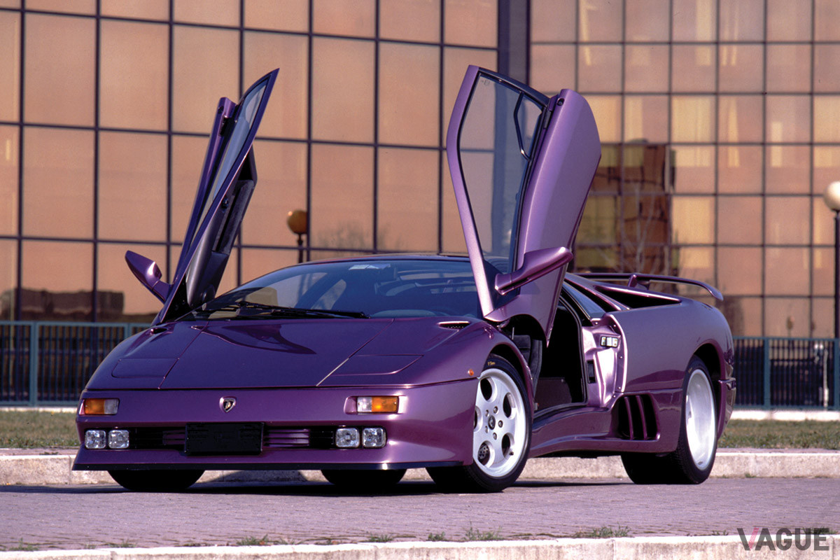 150台限定の希少モデルであるランボルギーニ ディアブロSE。さらにMVの右ハンドル仕様は、16台だけ製造されたという。トランスミッションは5速MT（C）Lamborghini SpA