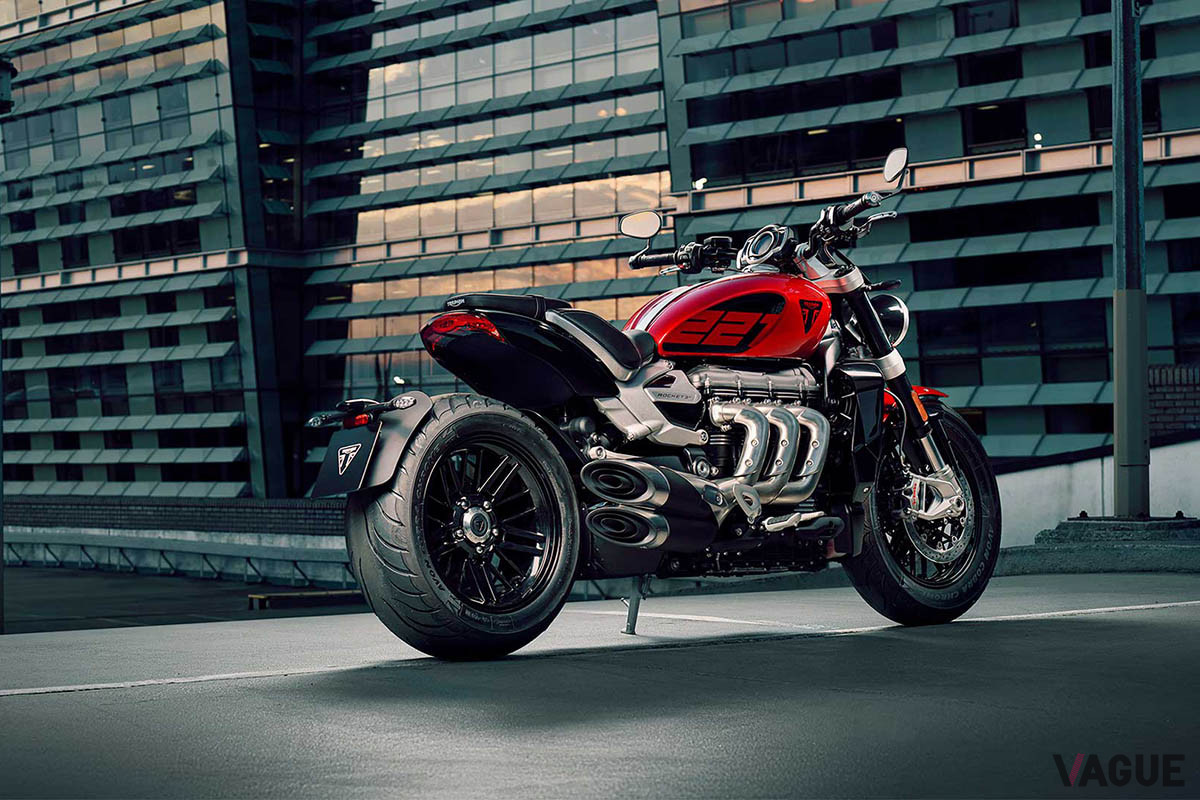 トライアンフ 新型「Rocket 3 R 221 Edition」のリア