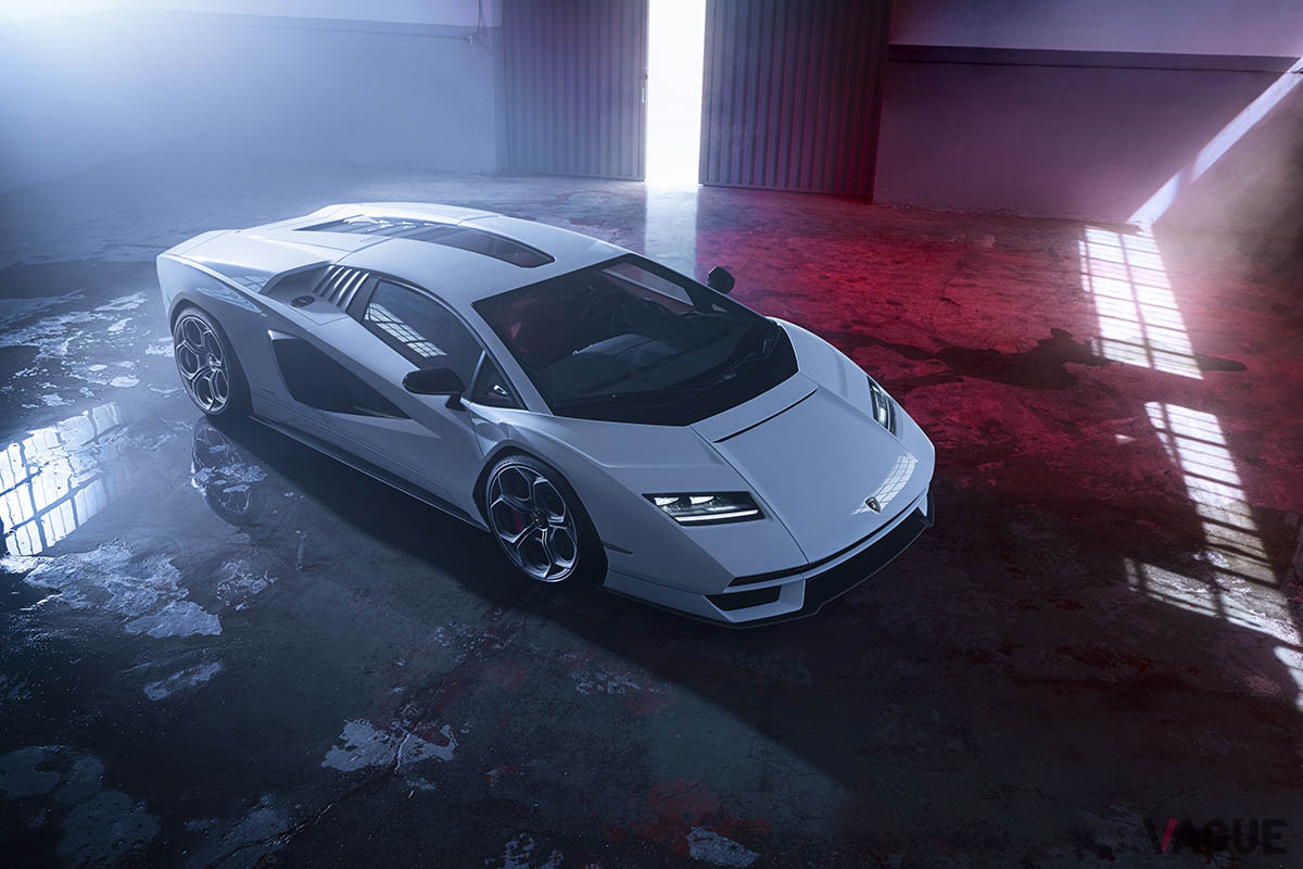 「カウンタックLPI800」は「カウンタック」誕生50周年の2021年にお披露目され、限定販売された