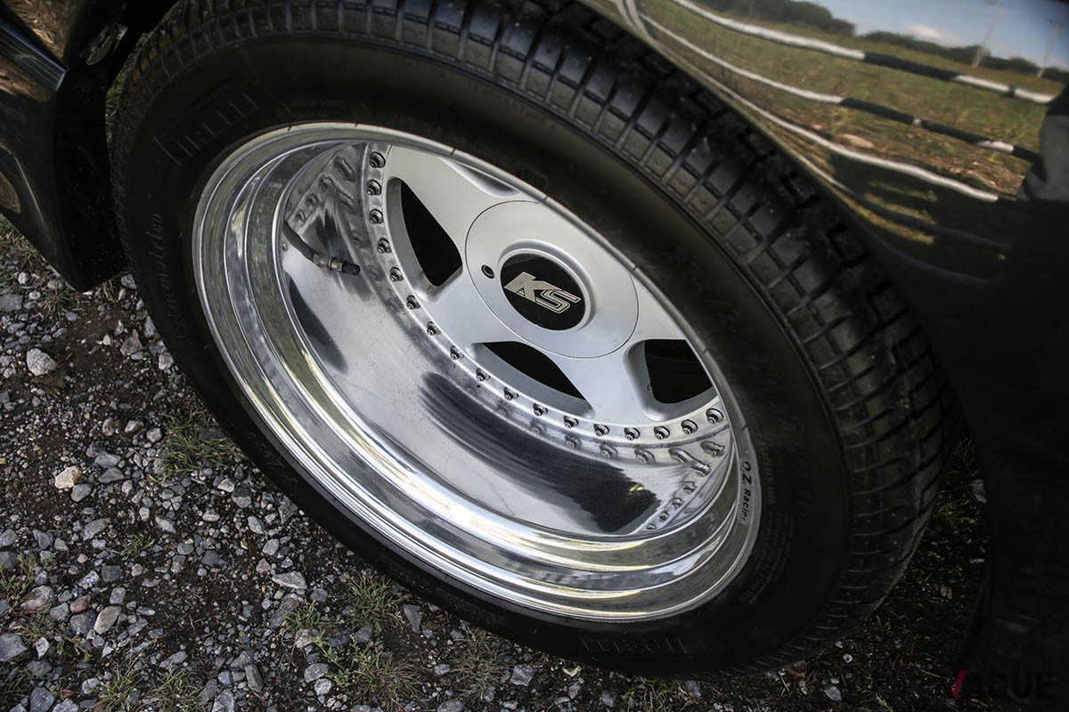 12万5000ポンド（邦貨換算約1900万円）で継続販売中の1990年式メルセデス・ベンツ「560SECケーニッヒ・スペシャルズ」（C）2021 Courtesy of RM Sotheby's