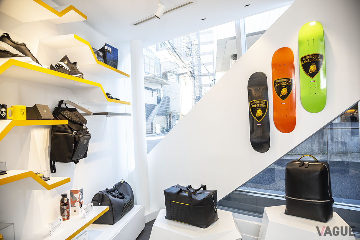 “THE LOUNGE TOKYO”には、ライフスタイルコレクションも多数揃えられている