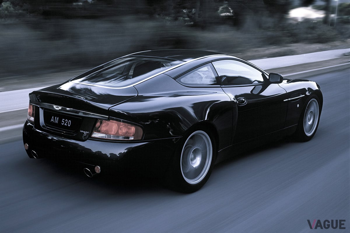 V12ヴァンキッシュの最高速度は190mph（約305km／h）