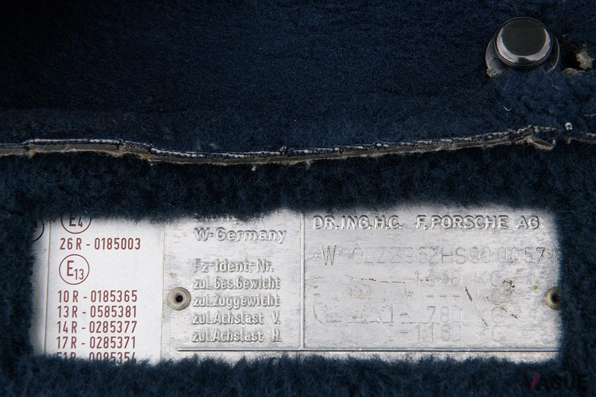 115万8125ポンド（邦貨換算約1億7800万円）で落札されたポルシェ「959（1987年式）」（C）2021 Courtesy of RM Sotheby's