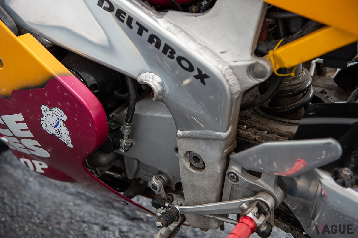 4888ドル（邦貨換算約54万3000円）で落札されたヤマハ「FZR1000」（C）2021 Courtesy of RM Sotheby's