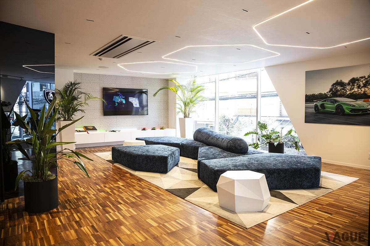 国立新美術館のすぐ近くに位置する“THE LOUNGE TOKYO”