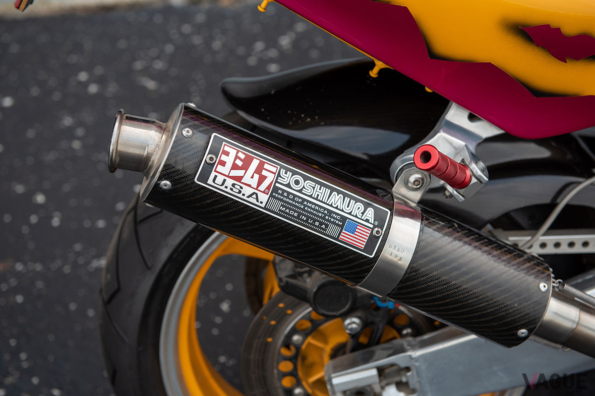 4888ドル（邦貨換算約54万3000円）で落札されたヤマハ「FZR1000」（C）2021 Courtesy of RM Sotheby's