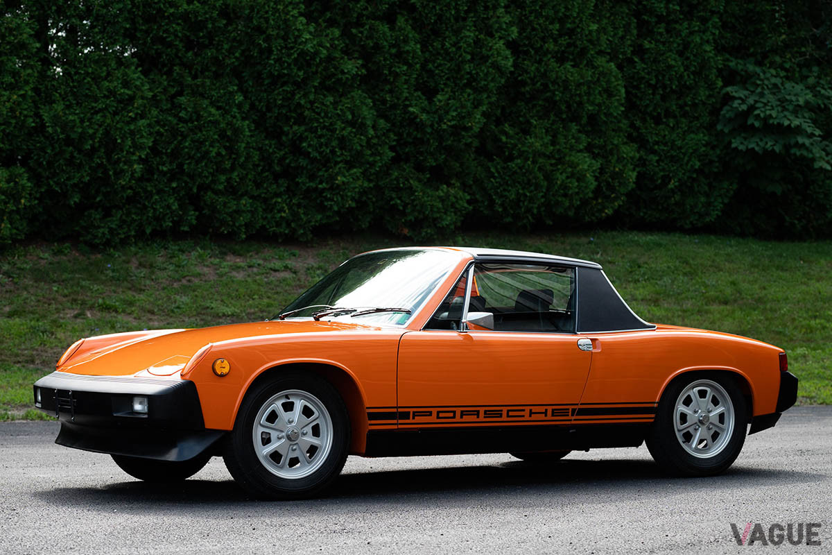 6万6000ドルで落札された1975年製ポルシェ「914 2.0」（C）2021 Courtesy of RM Sotheby's