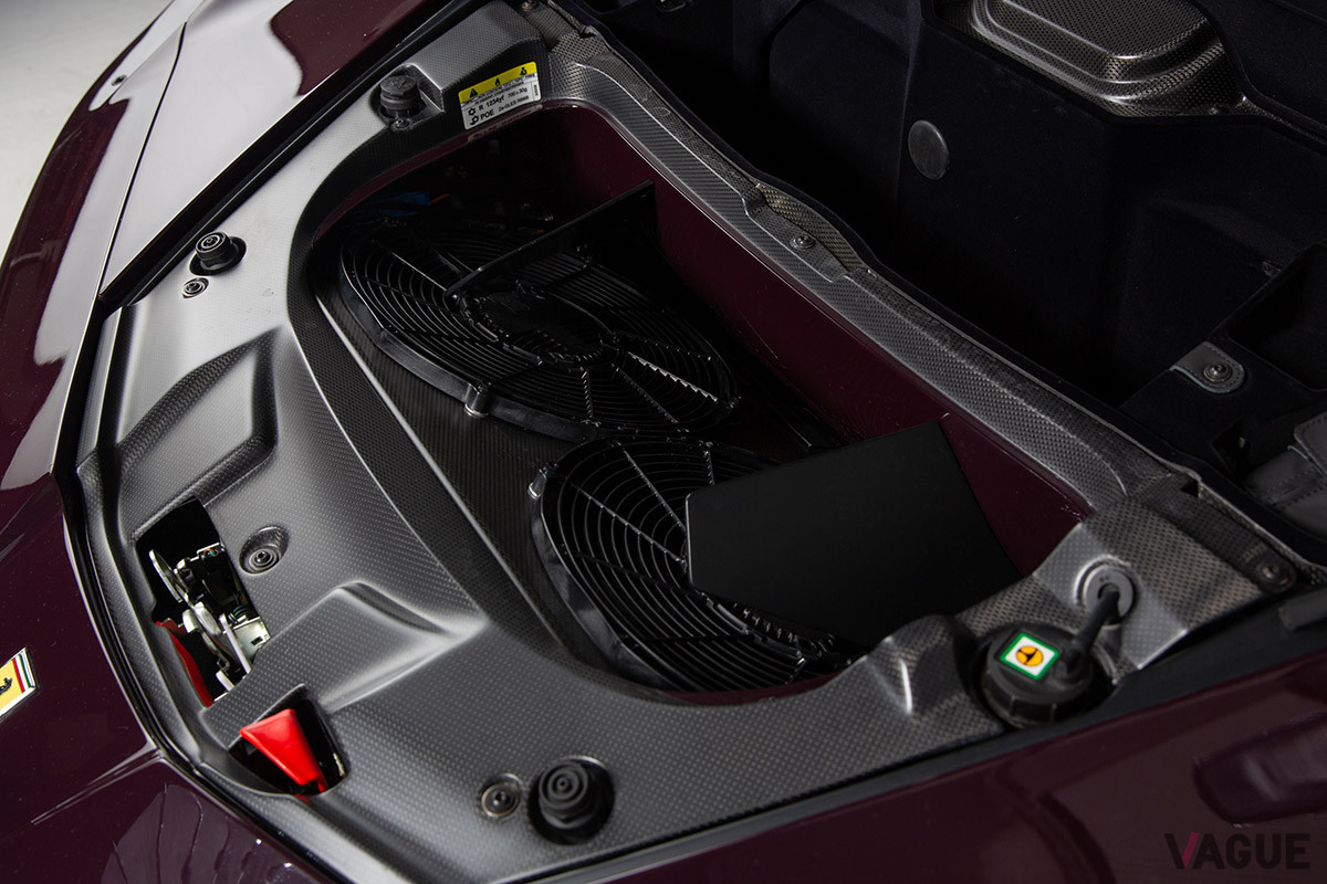 214万2500ポンド（約3億2800万円）で落札された「ラ フェラーリ」（C）2021 Courtesy of RM Sotheby's