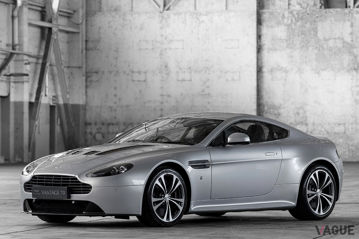 「V12ヴァンテージS」は、当時アストンマーティン史上最速モデルであった