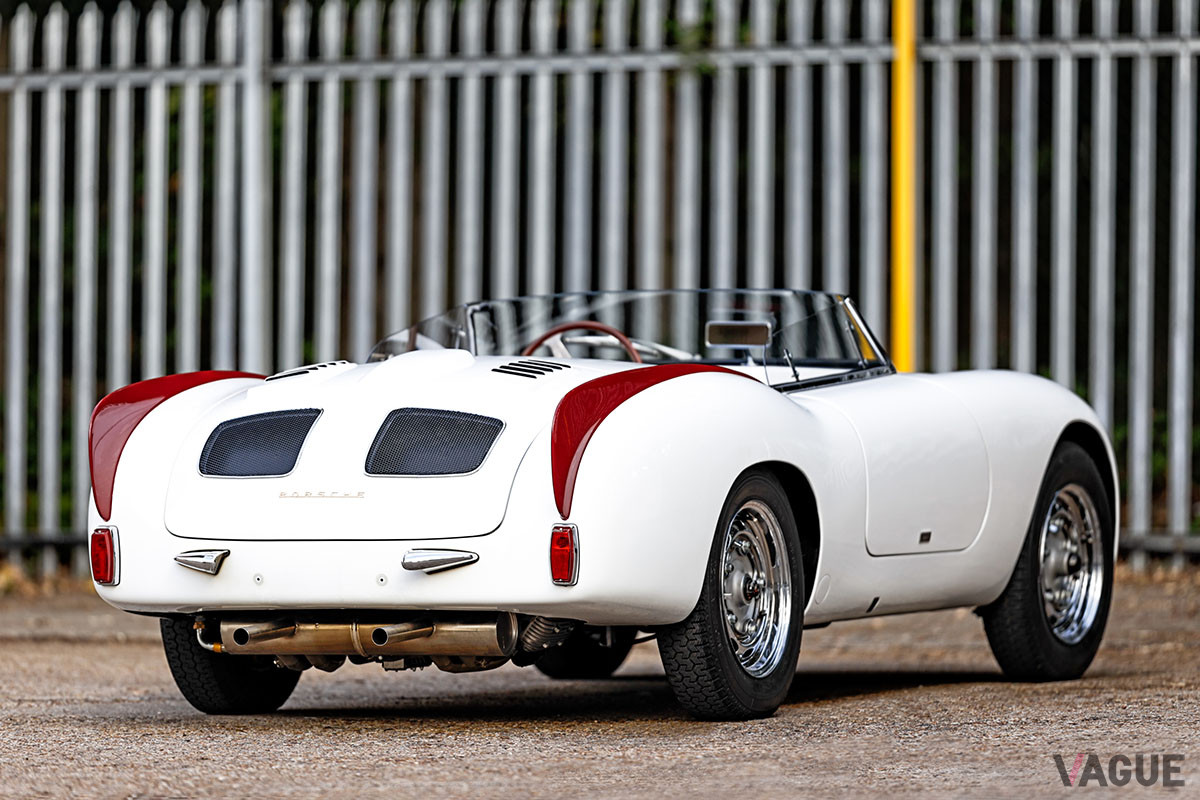 45万5000ポンド（邦貨換算約6975万円）落札されたポルシェ「356カレラ・ザガート・スピードスター“サンクション・ロスト”」（C）2021 Courtesy of RM Sotheby's