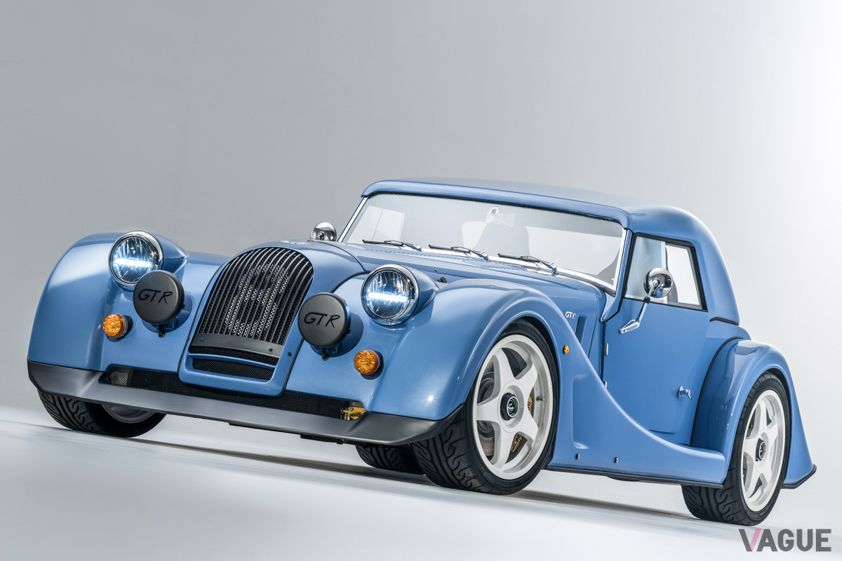 「プラス8GTR」は、ビッグブルーと呼ばれた1990年代のレースカーへのオマージュだ