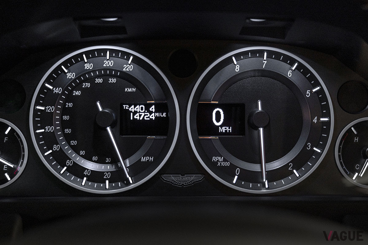「V12ヴァンテージS」は、当時アストンマーティン史上最速モデルであった